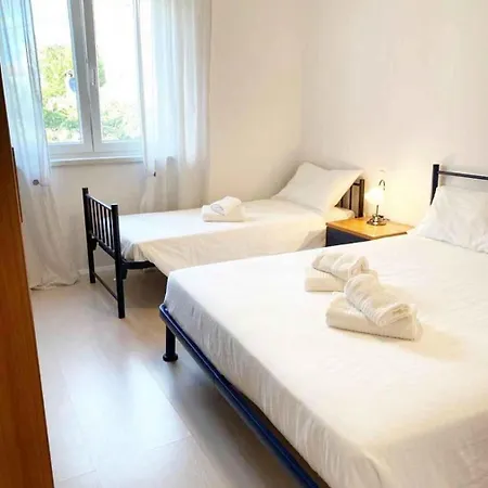 In - Istrien 53439 Apartment *
